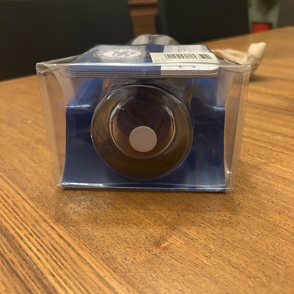 Chelsea FC Mini Bar Set - Picture 4 of 4